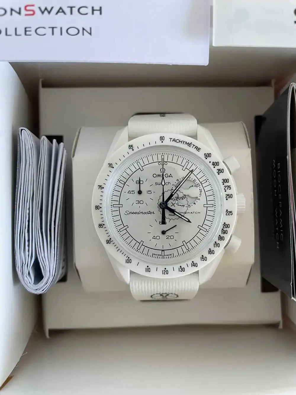 Swatch X Omega Moonswatch Snoopy Mission to the Moonphase White Men's Watch
